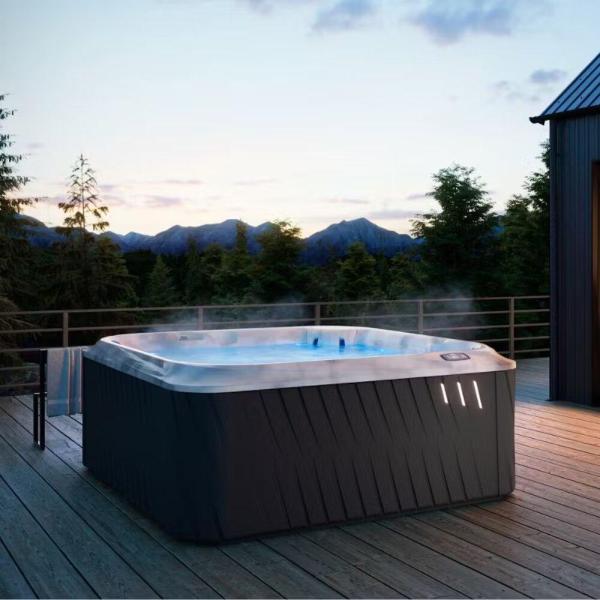 Jacuzzi J-200